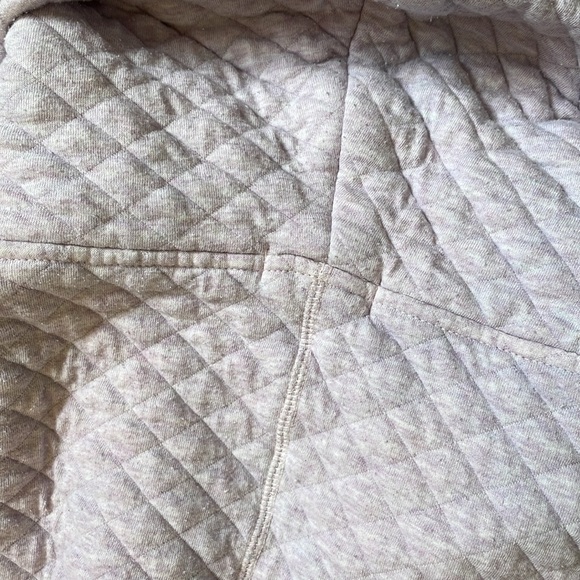 Orvis quilted pullover. Light lavender size Sm. Long sleeved. - Picture 8 of 9